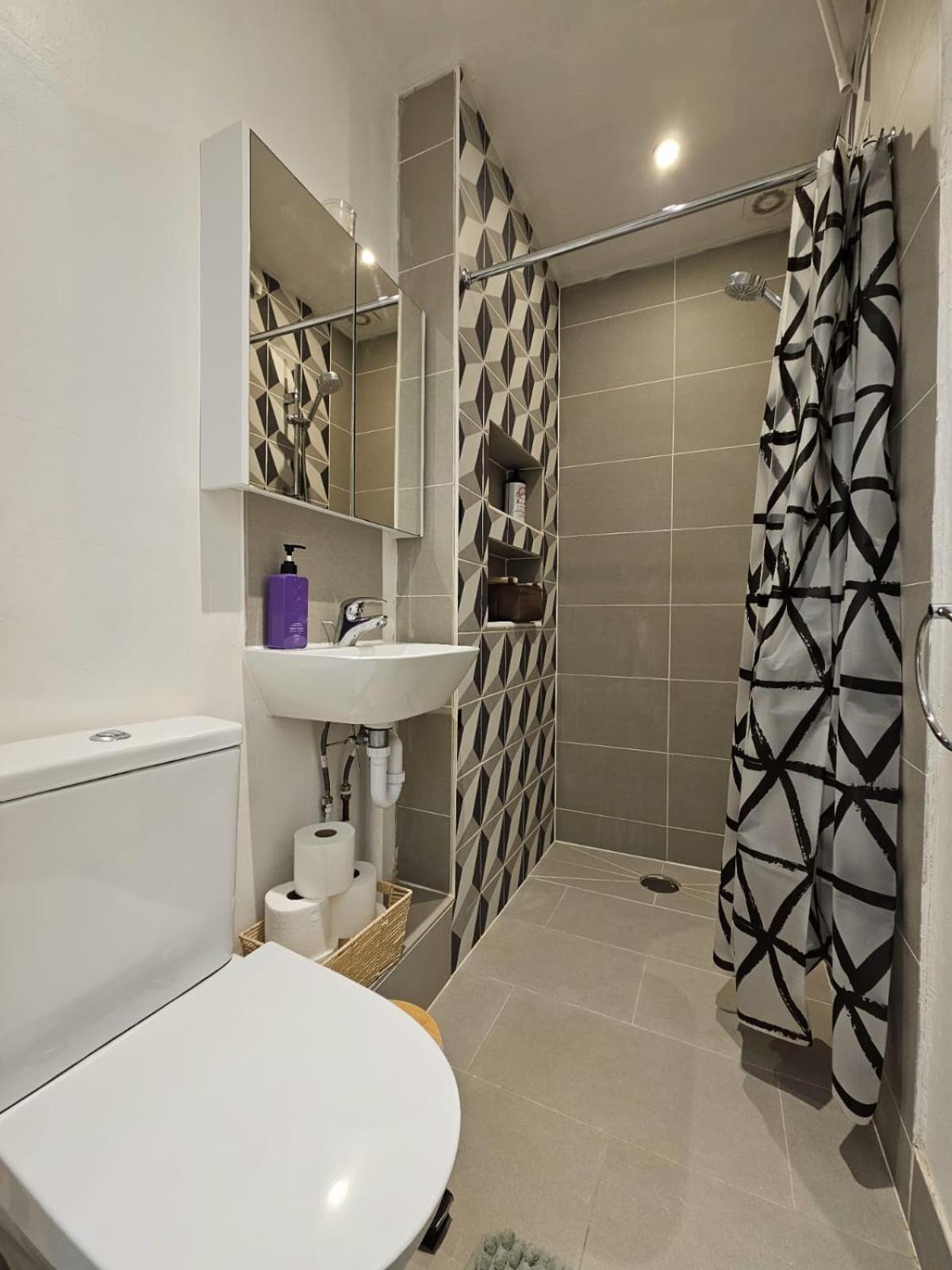 Beautiful And Spacious Flat Apartamento *